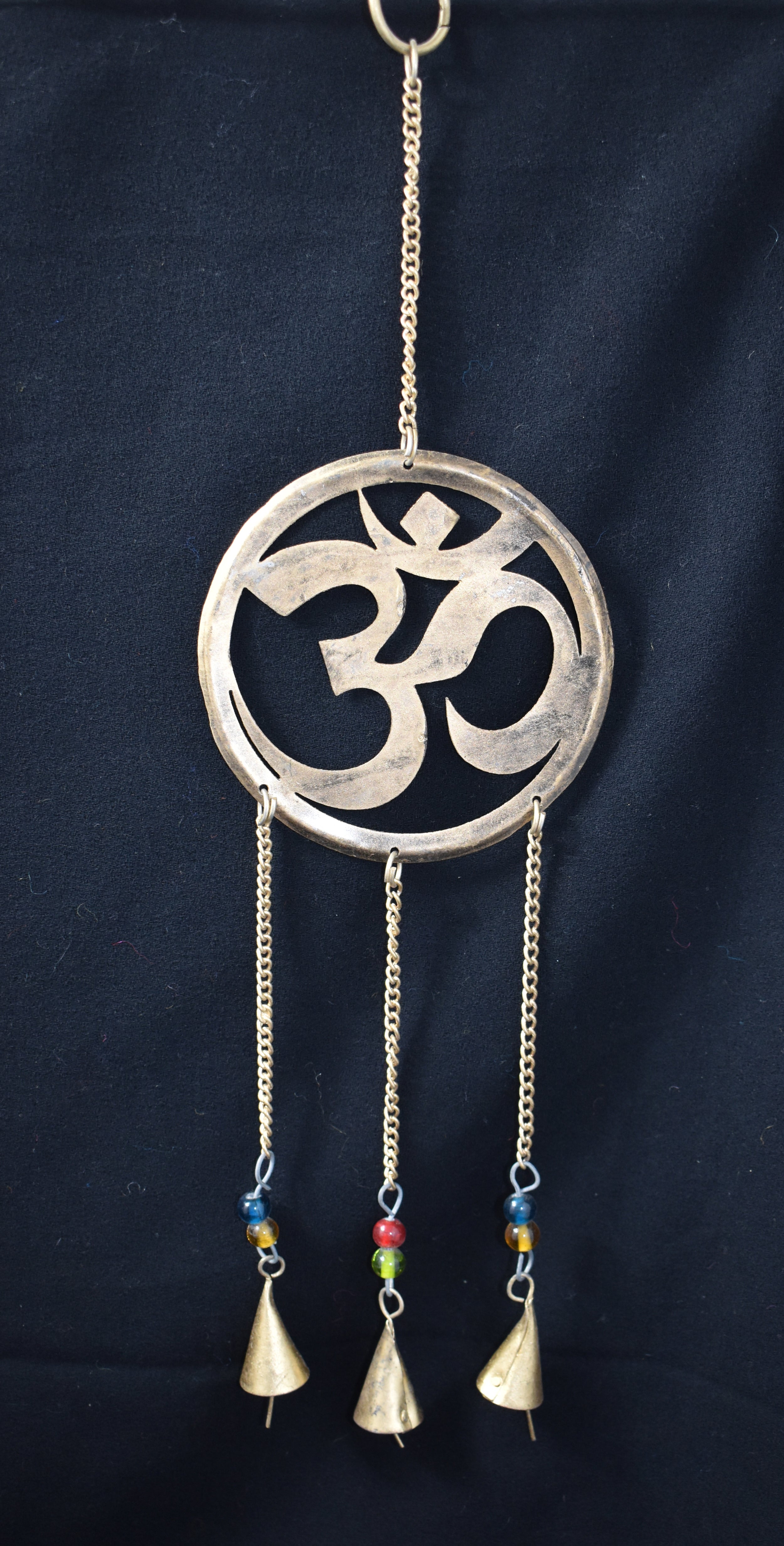 Hanging Om
