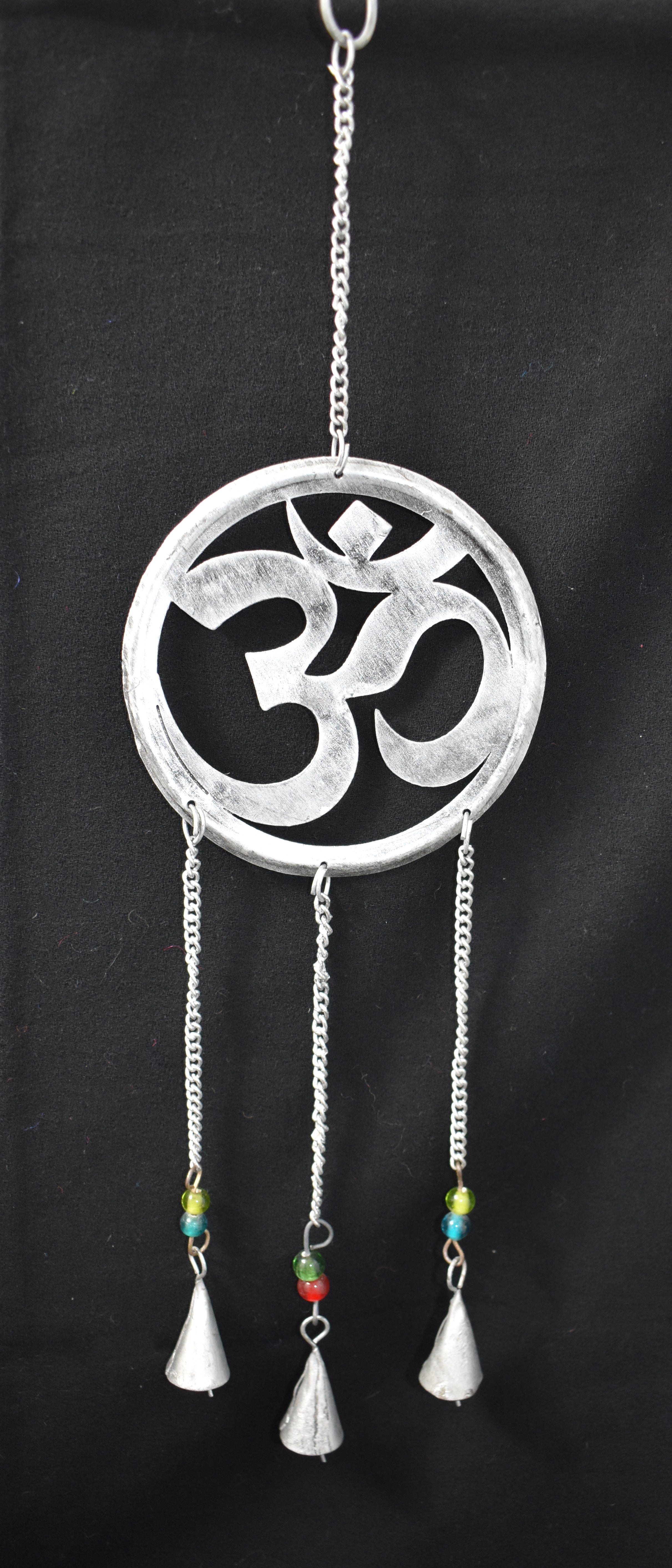 Hanging Om